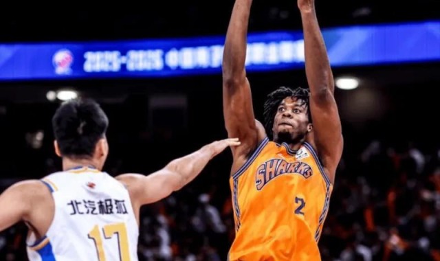 极速赛车-上海86-67北京3喜1忧！白边蜕变，刘铮刘礼嘉回暖，弗格换了吧！